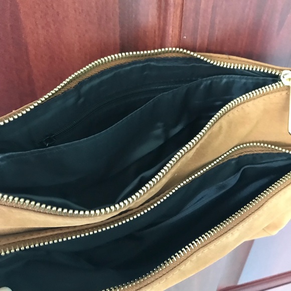 Tan suede purse - Picture 3 of 3